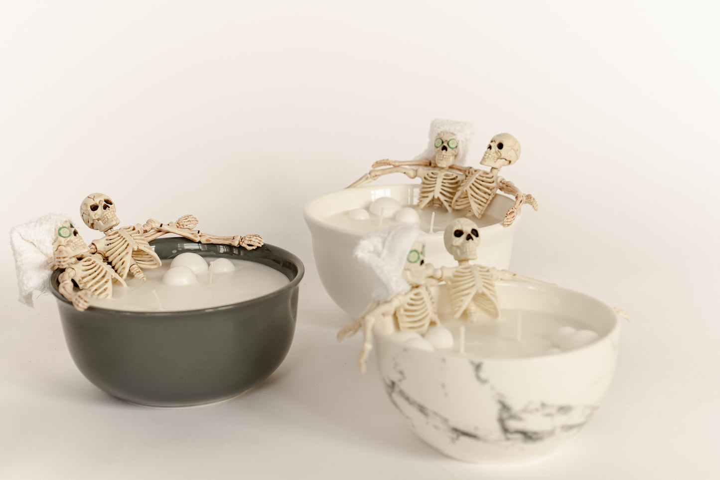 Bathing Beauty Skeleton Candle